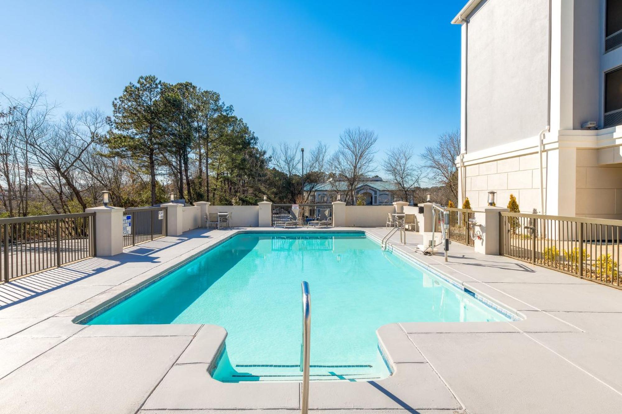 Holiday Inn Express Atlanta West - Theme Park Area By Ihg Lithia Springs Ngoại thất bức ảnh