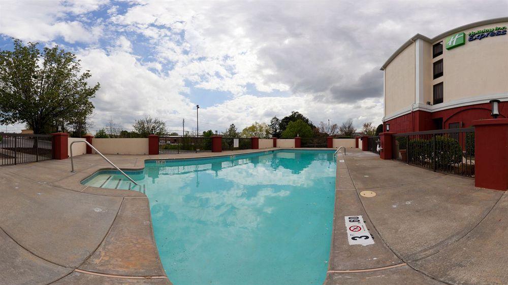 Holiday Inn Express Atlanta West - Theme Park Area By Ihg Lithia Springs Ngoại thất bức ảnh